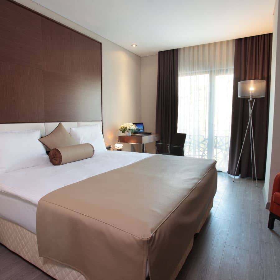 rooms-family-room-standard