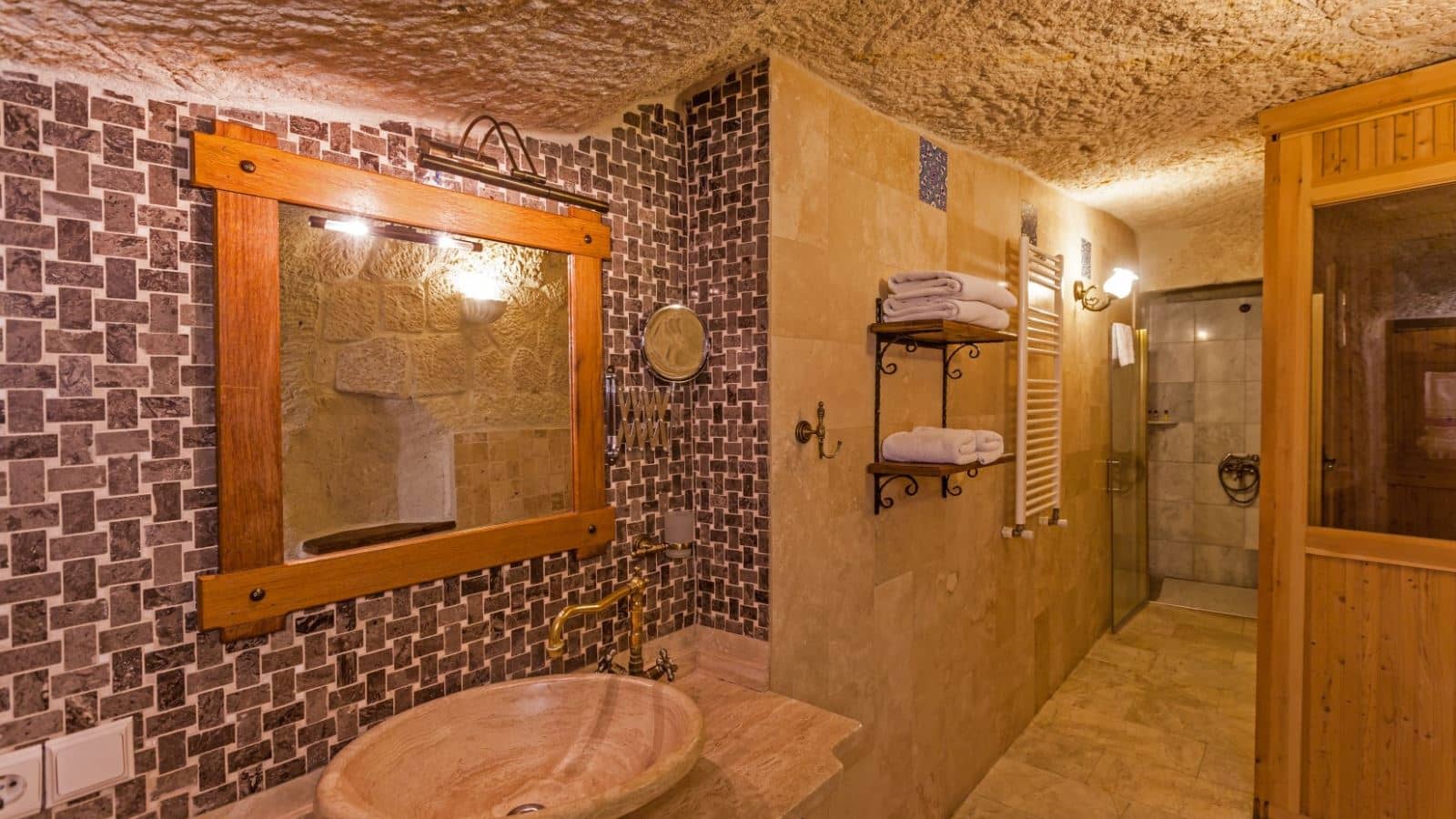 rooms-suite-room