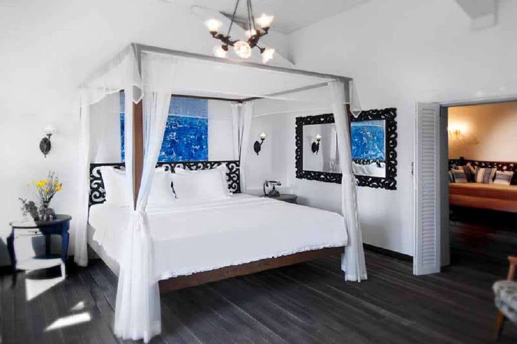 rooms-orange-room