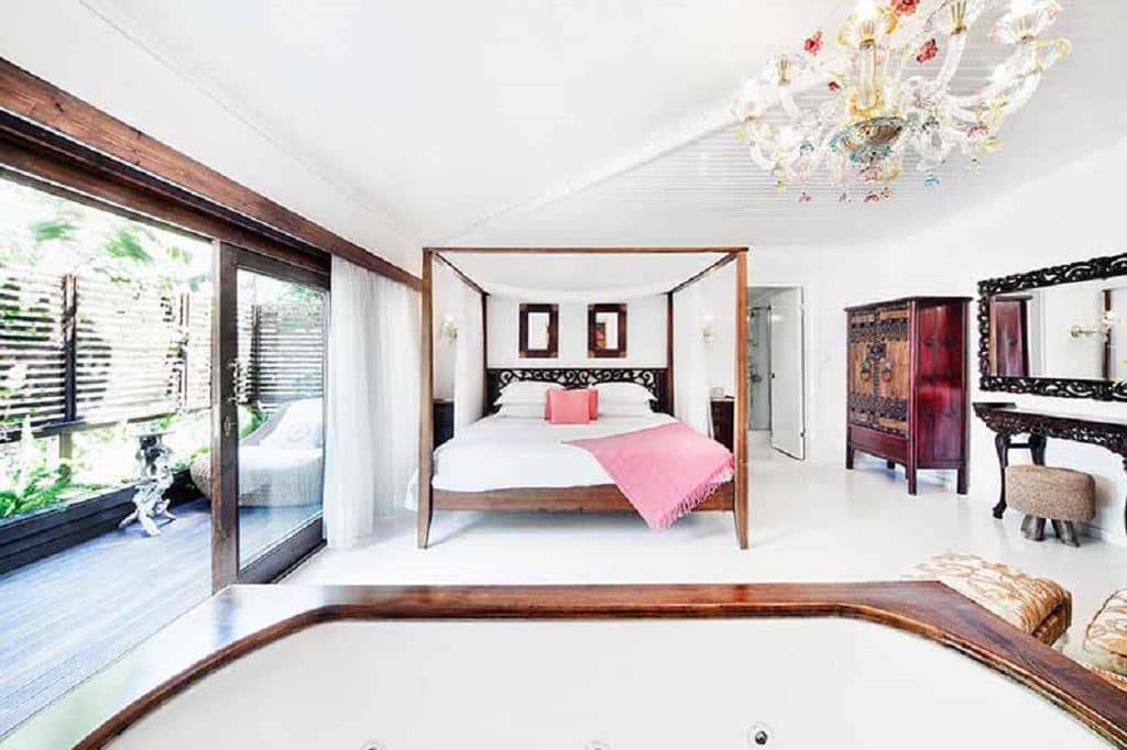 rooms-manolya-room