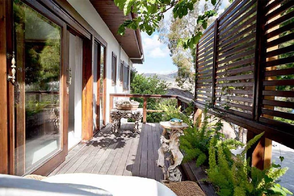 rooms-manolya-room