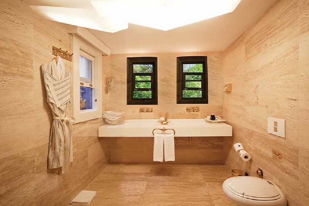 rooms-manolya-room