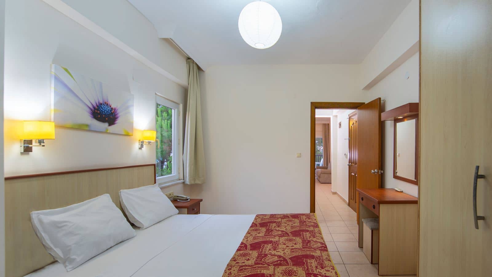rooms-fam1-room