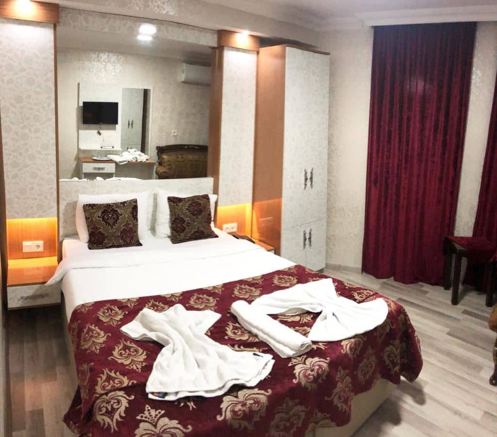 rooms-family-room-standard