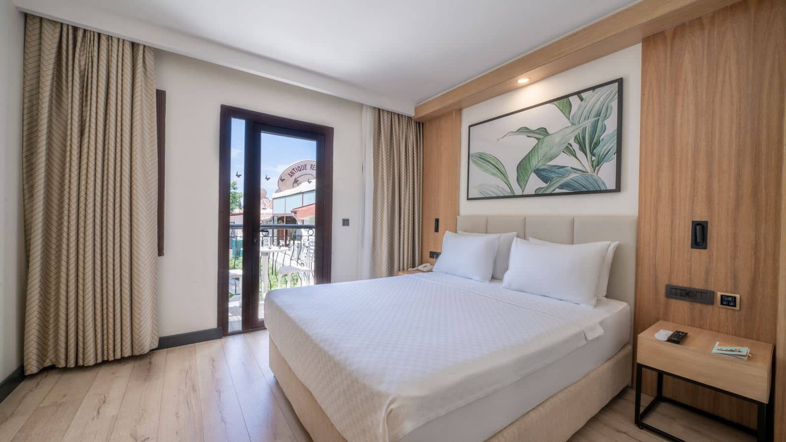 rooms-superior-doubletwin-room