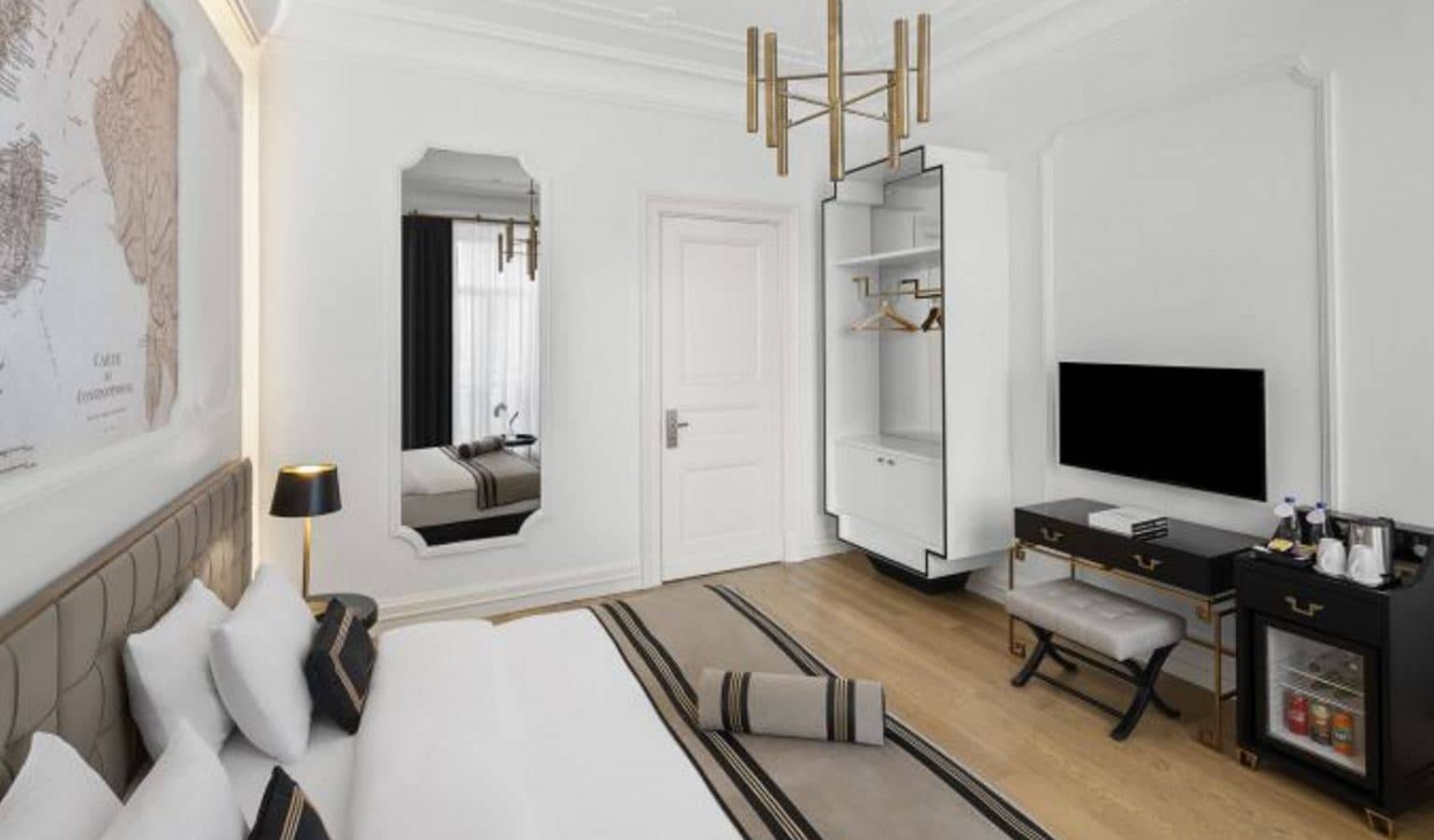 rooms-deluxe-double-room-queen-bed