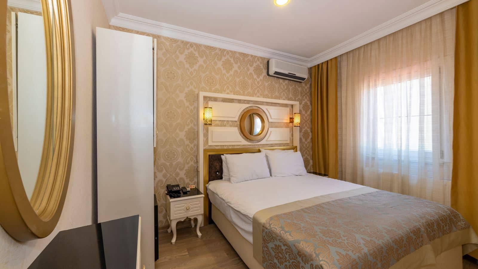 rooms-family-room-standard
