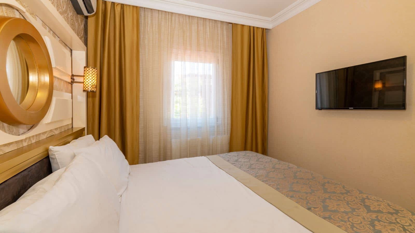 rooms-family-room-standard