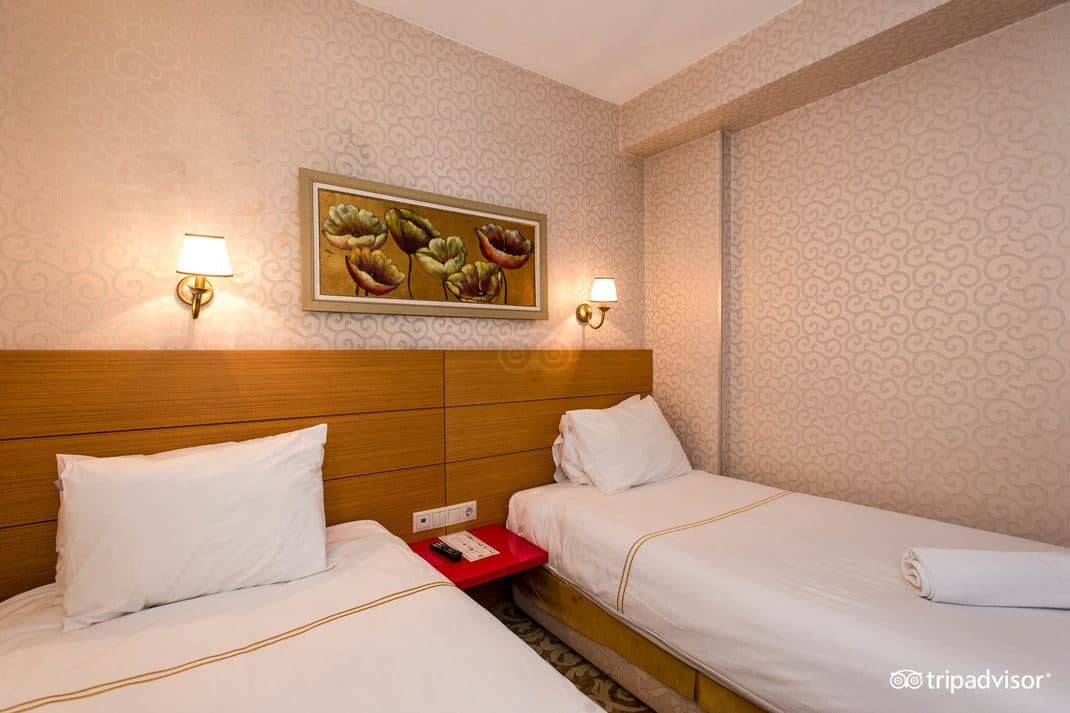 rooms-family-room-standard