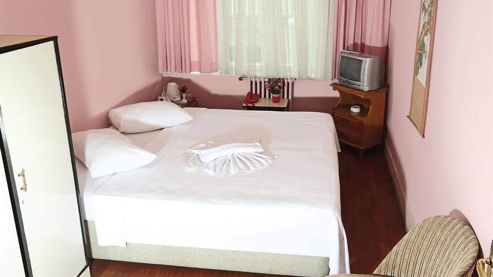 rooms-single-standard