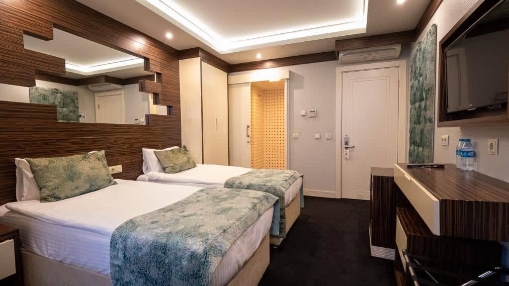rooms-standard-room