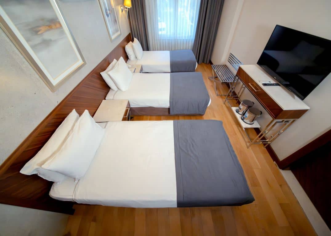 rooms-standard-room