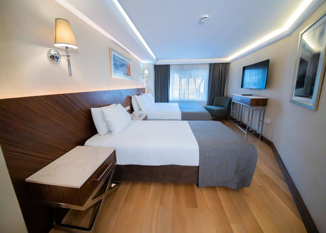 rooms-family-room