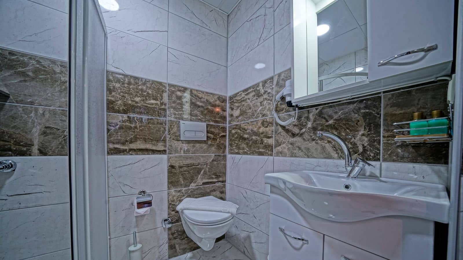 rooms-standard-room