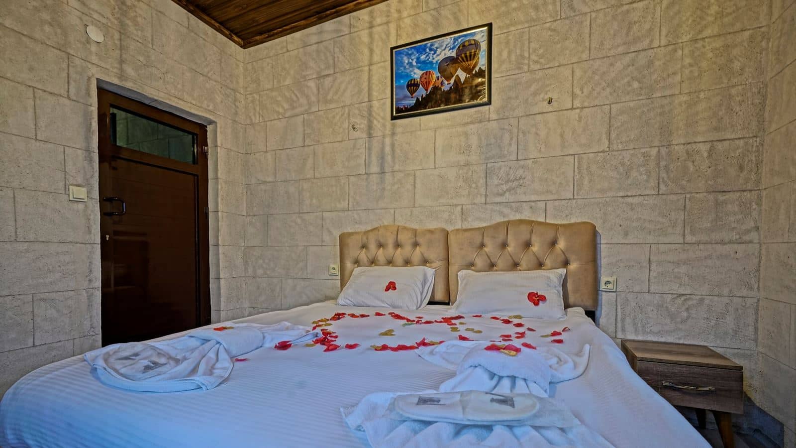rooms-standard-room