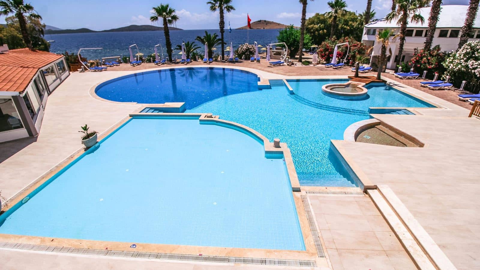 pools-outdoor-pool