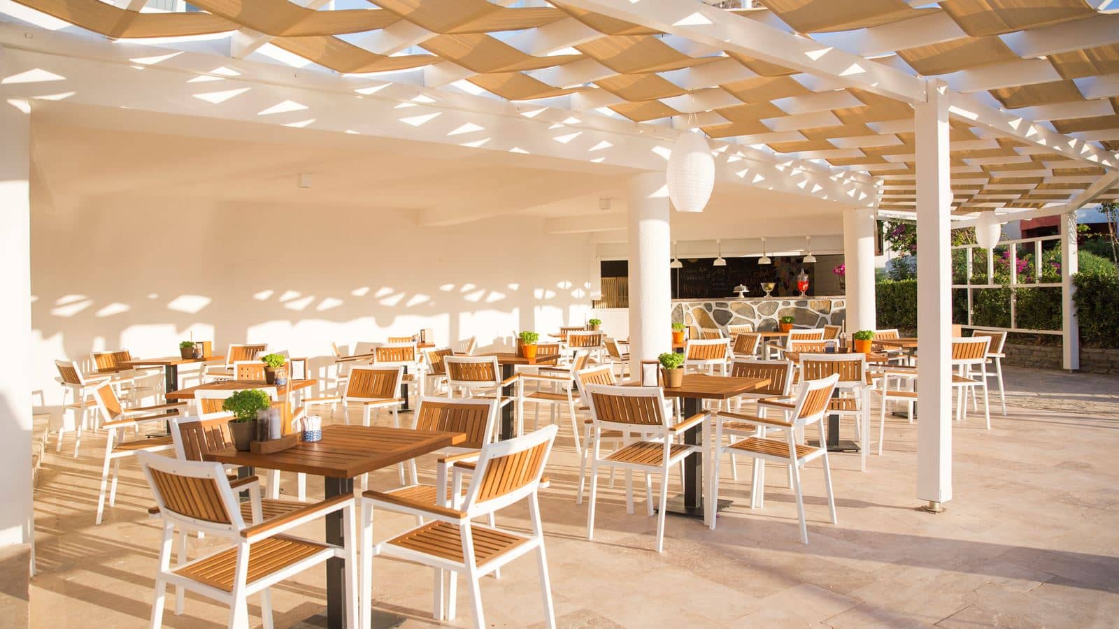 restaurants-snack-bar--restaurant