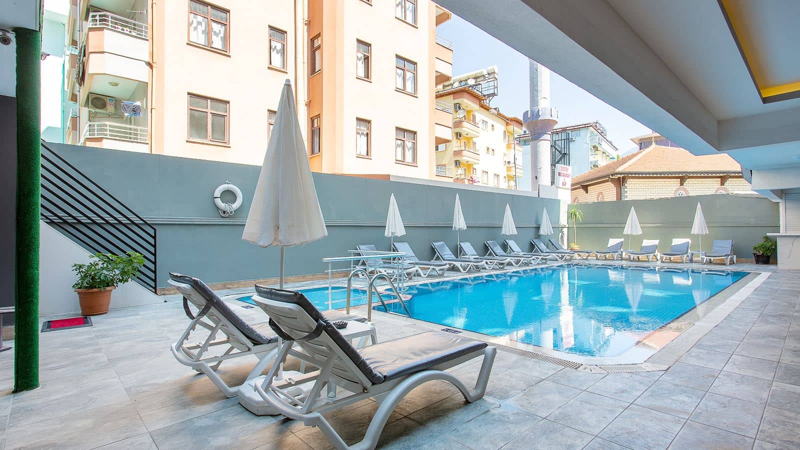 pools-outdoor-pool