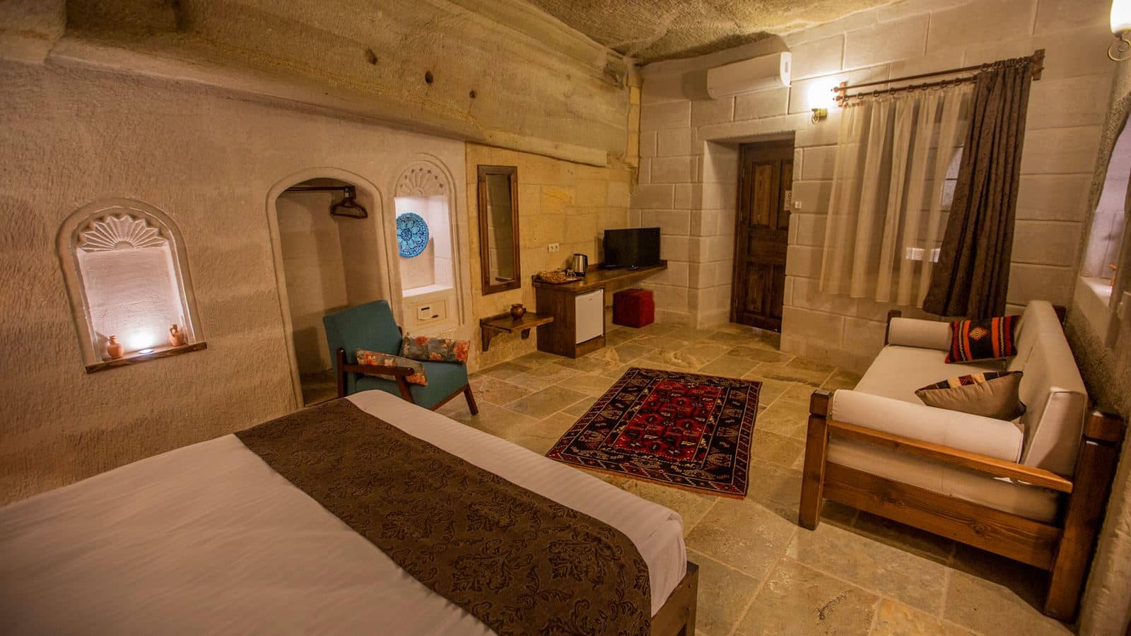 rooms-deluxe-room