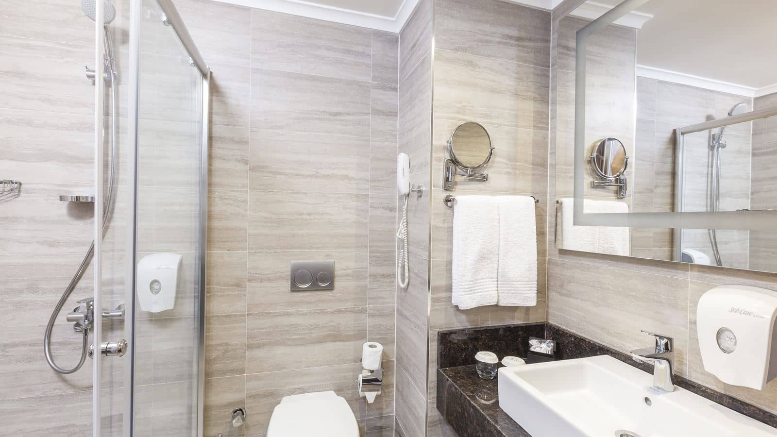rooms-standard-room