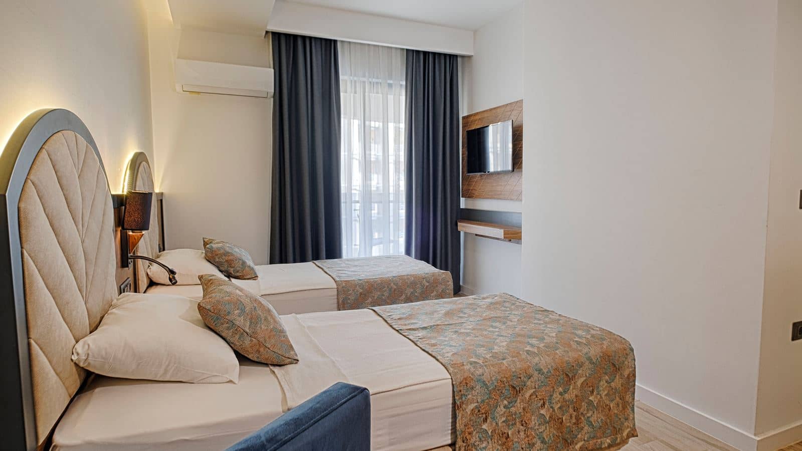 rooms-family-room