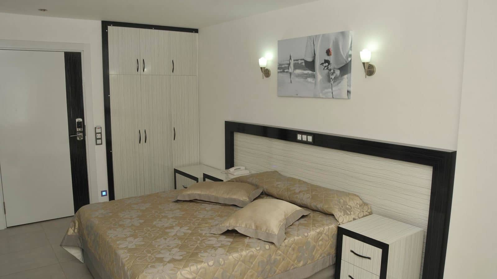 rooms-annex-building-standard-room