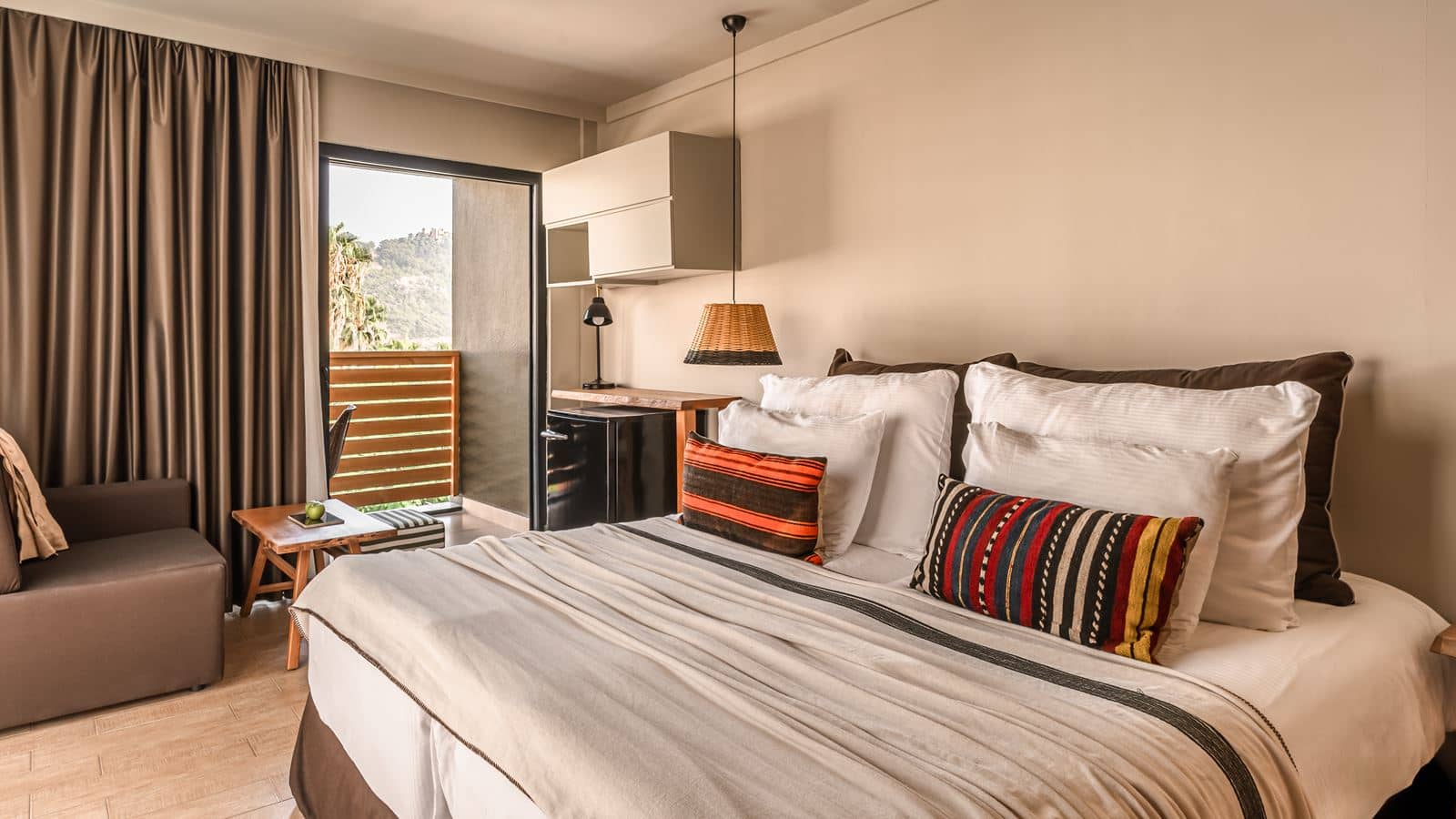 rooms-studio-room