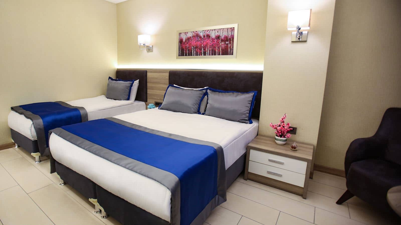 rooms-deluxe-room