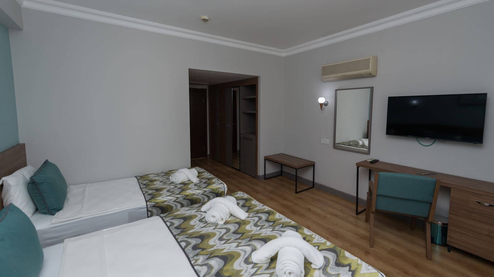 rooms-standard-room