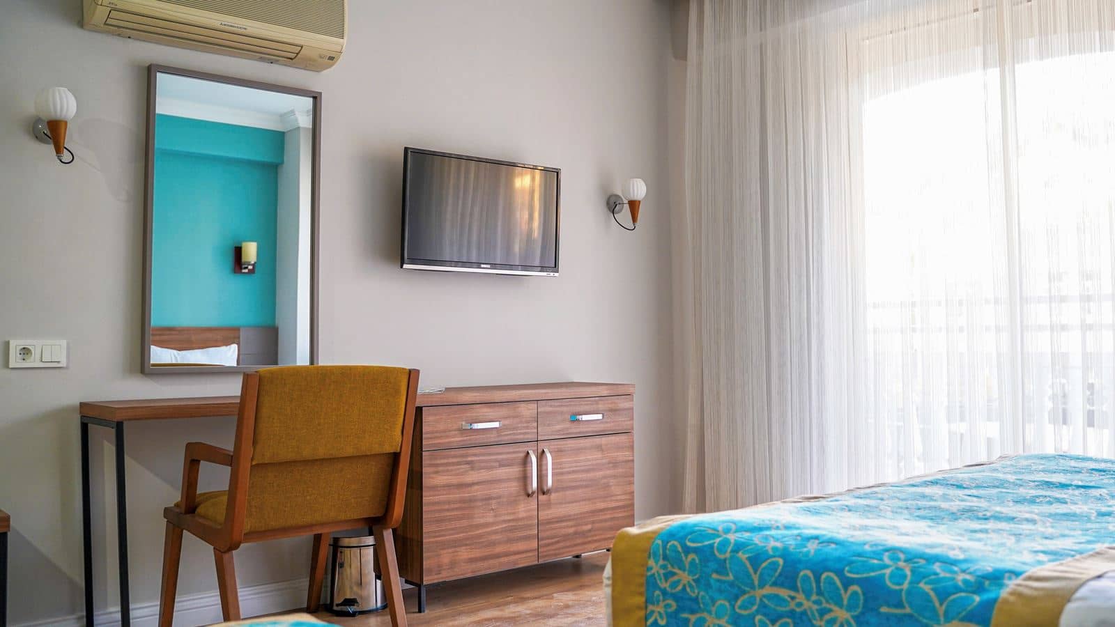 rooms-standard-room