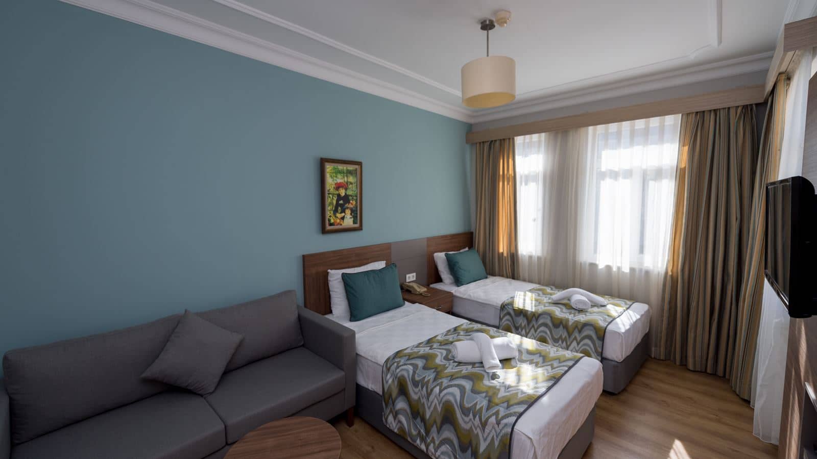 rooms-family-room