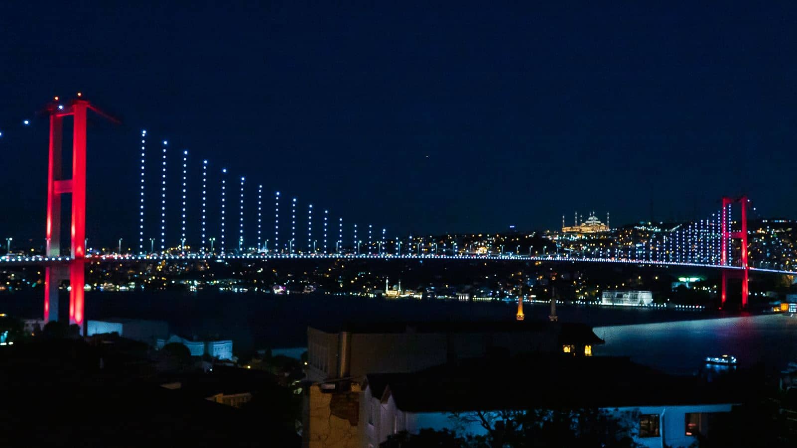 rooms-king-suite-bosphorus-view-with-terrace