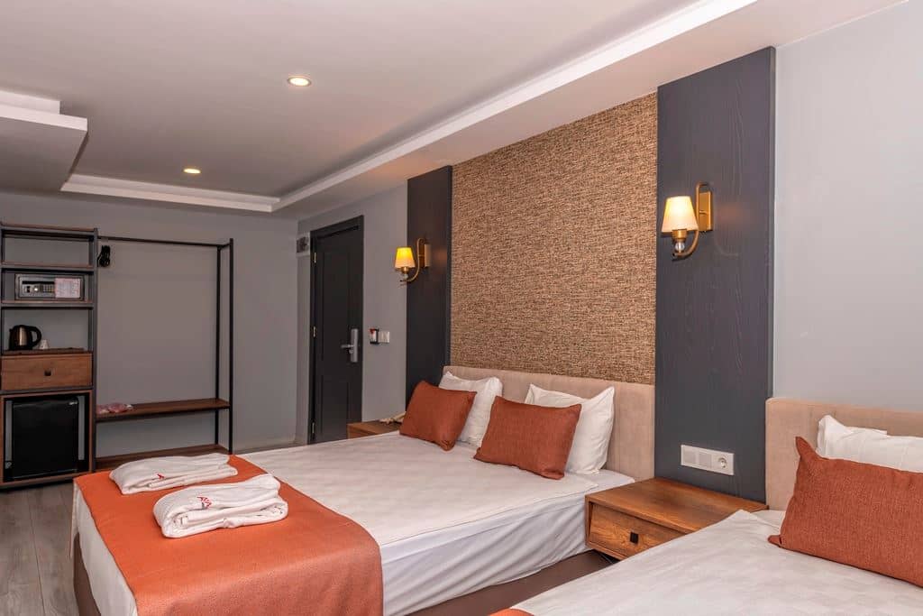 rooms-family-room