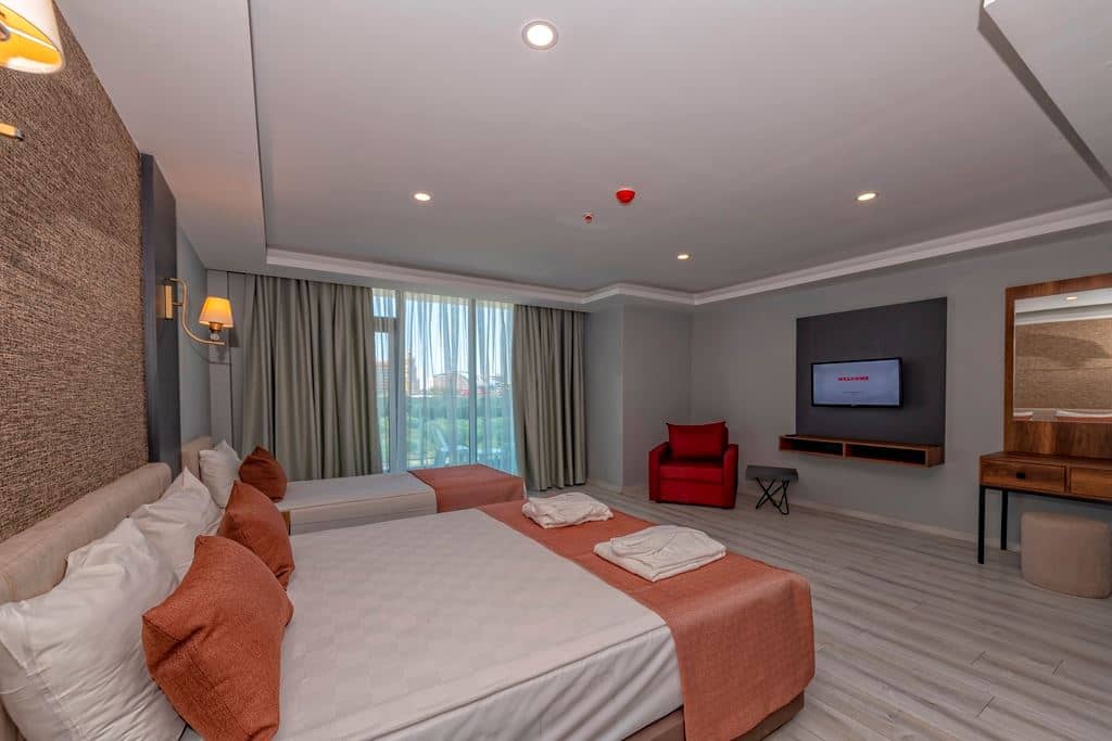 rooms-family-room