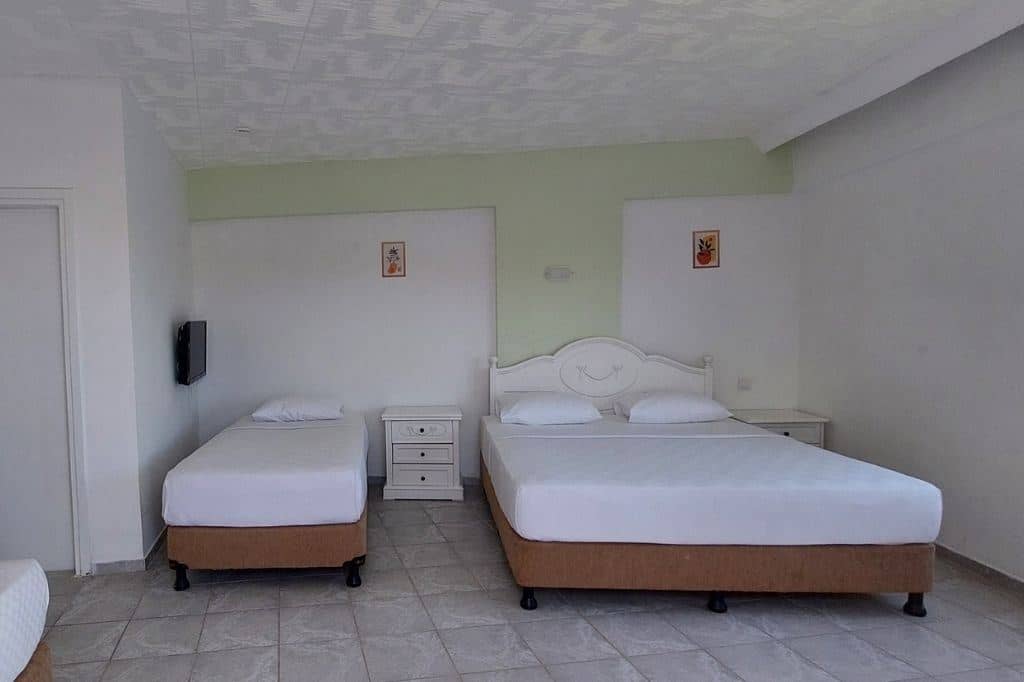 rooms-corner-room