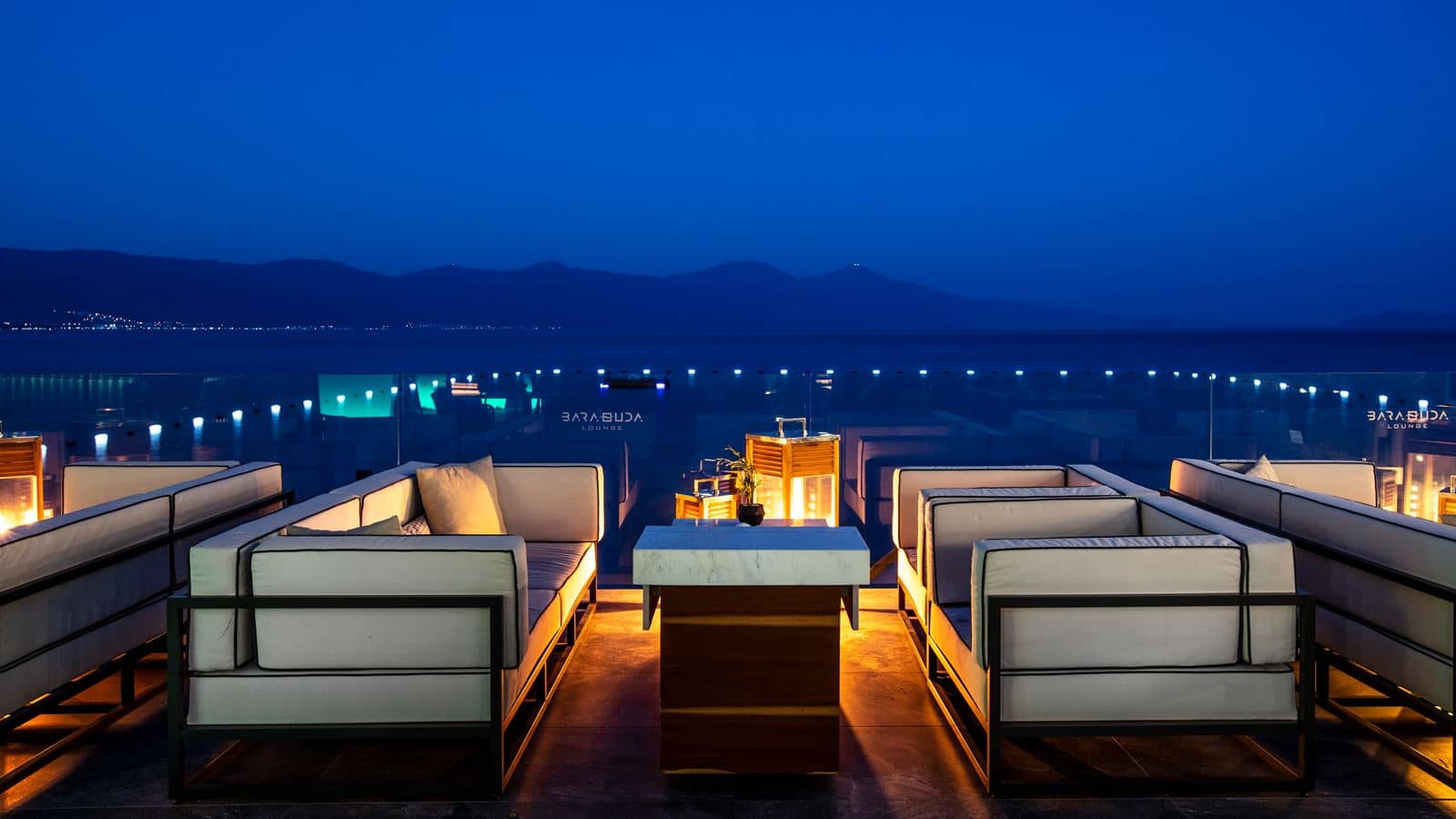 bars-lucky-lounge-cigar-bar