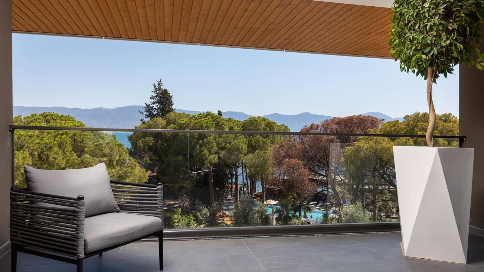 rooms-king-suit-sea-view
