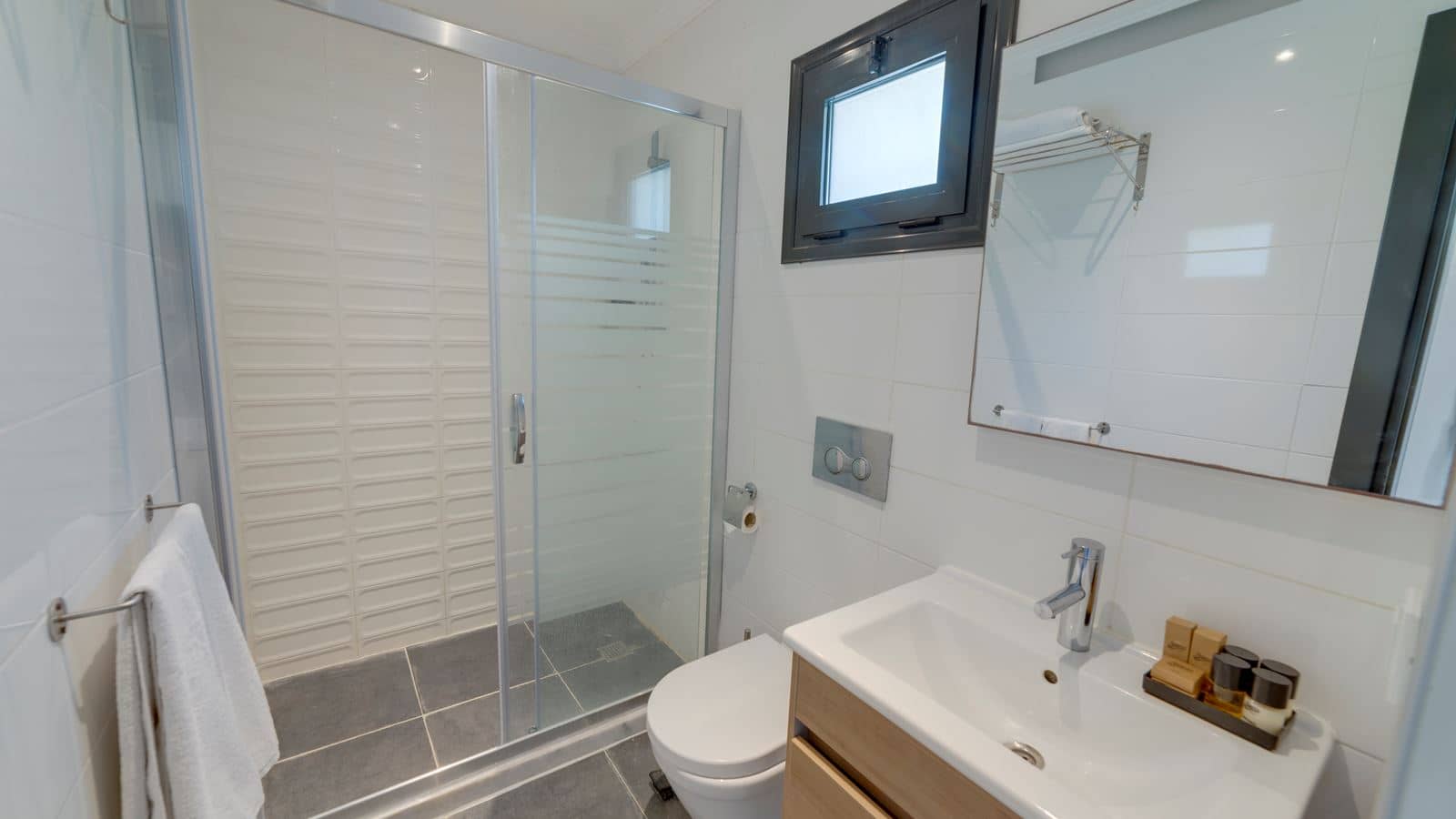 rooms-suite-room
