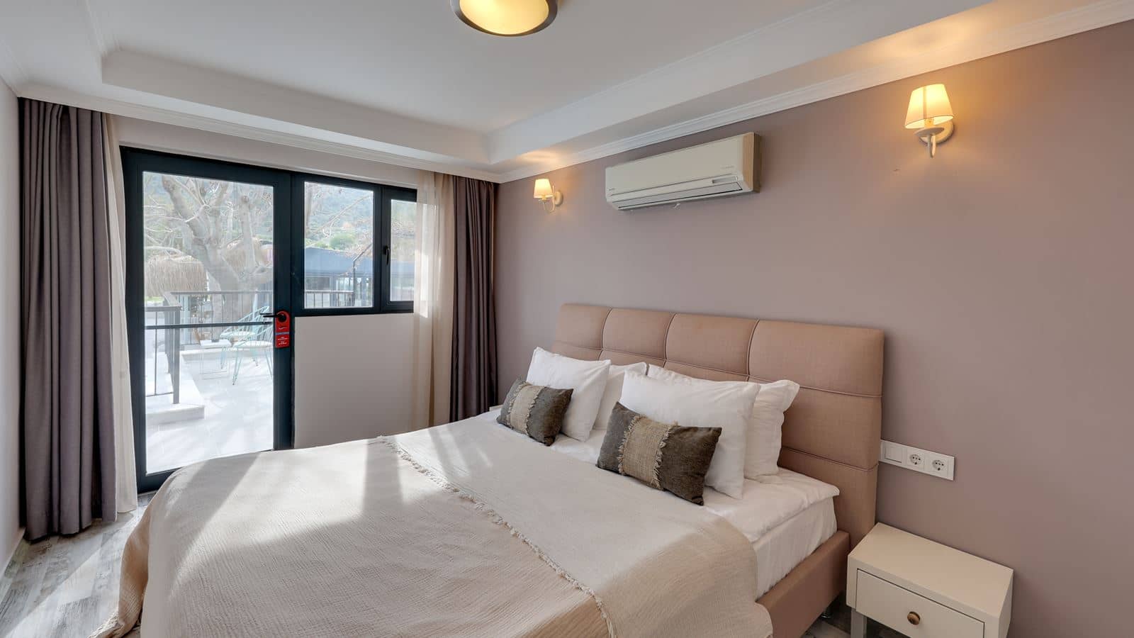rooms-suite-room