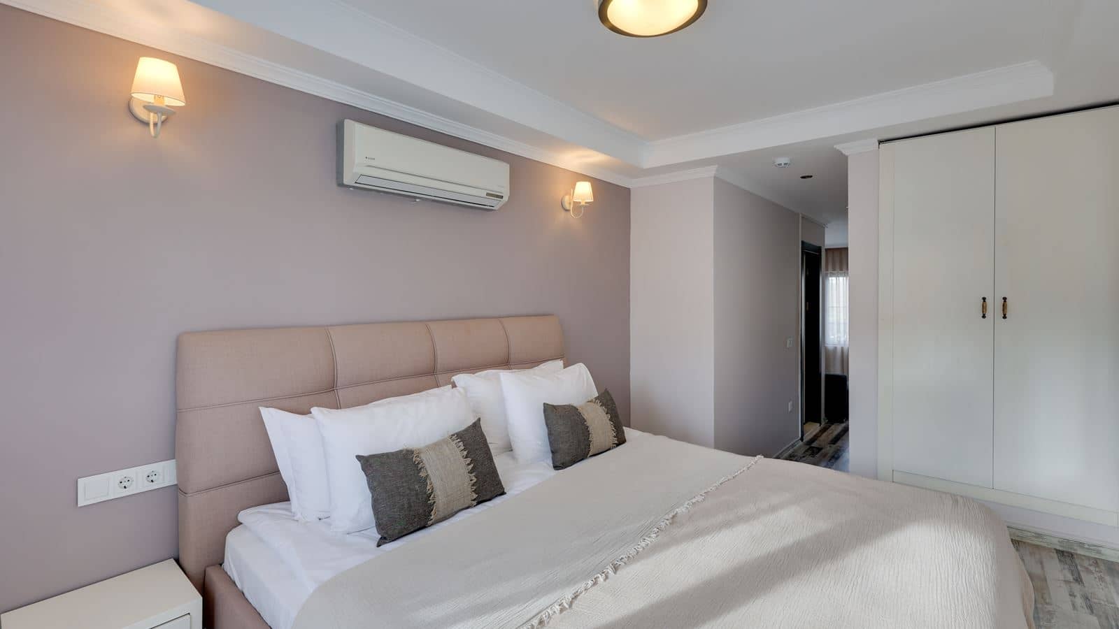 rooms-suite-room