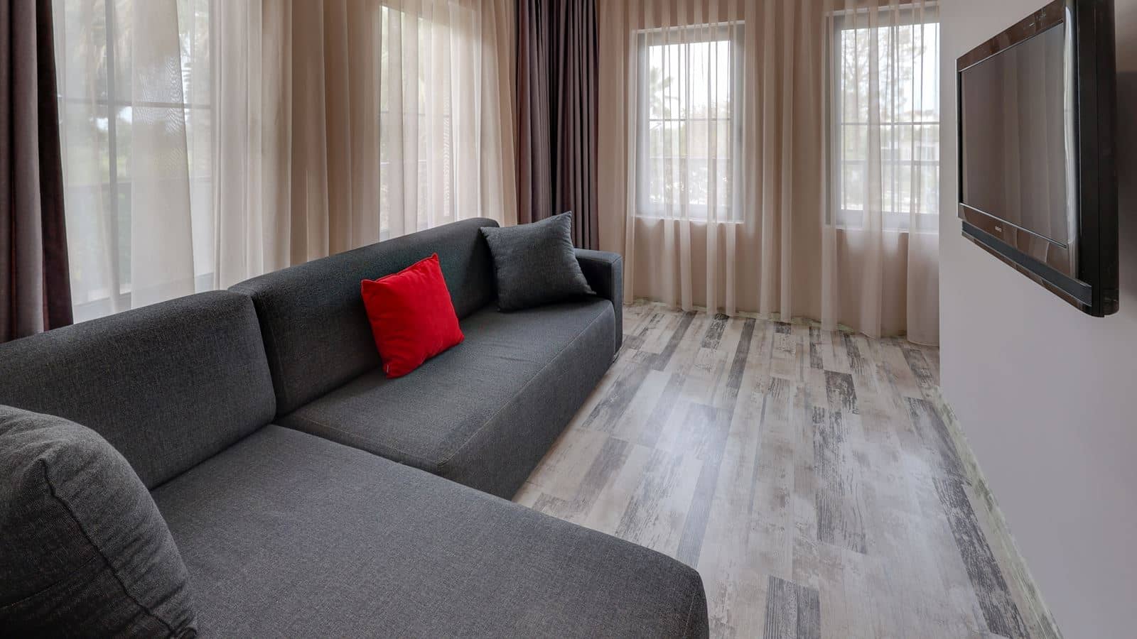 rooms-suite-room