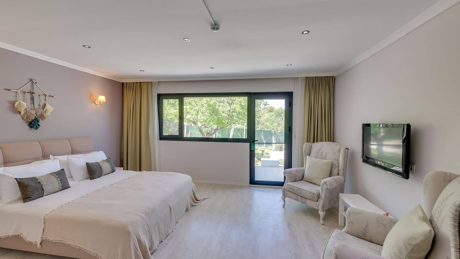 rooms-garden-room