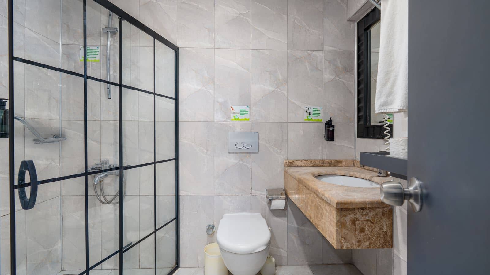 rooms-standard-room