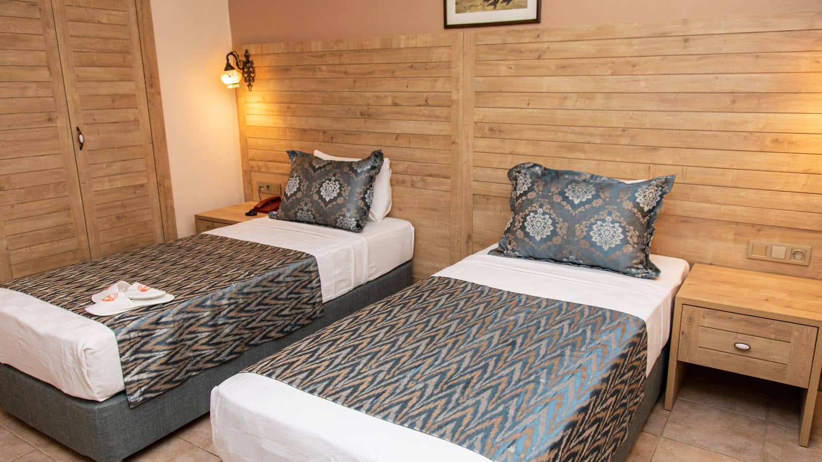 rooms-single-terrace-room
