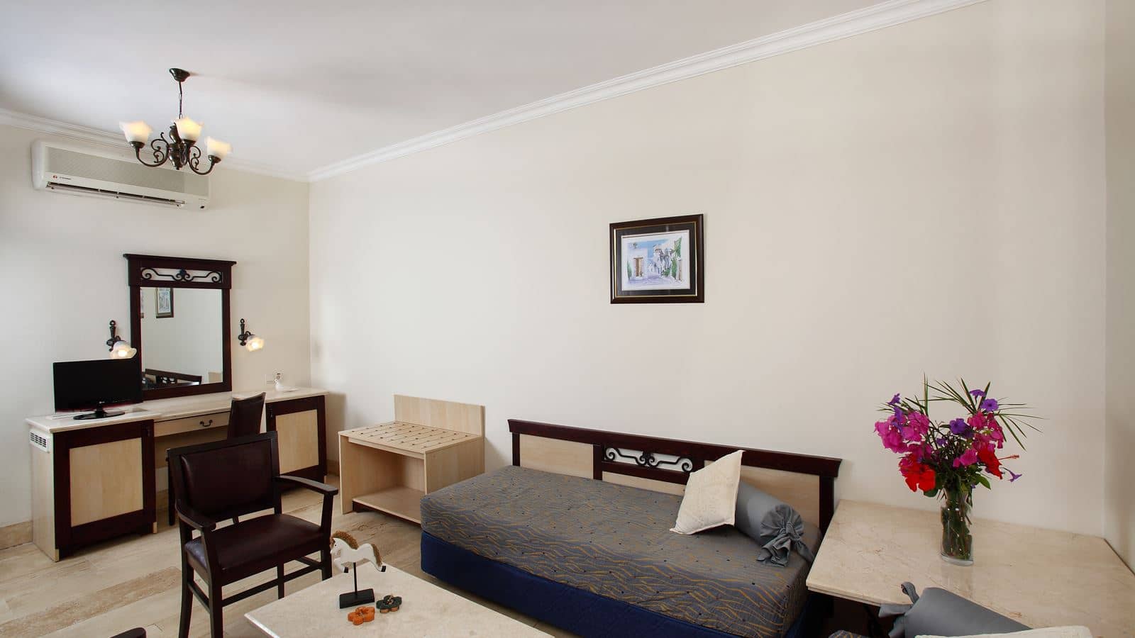 rooms-family-room