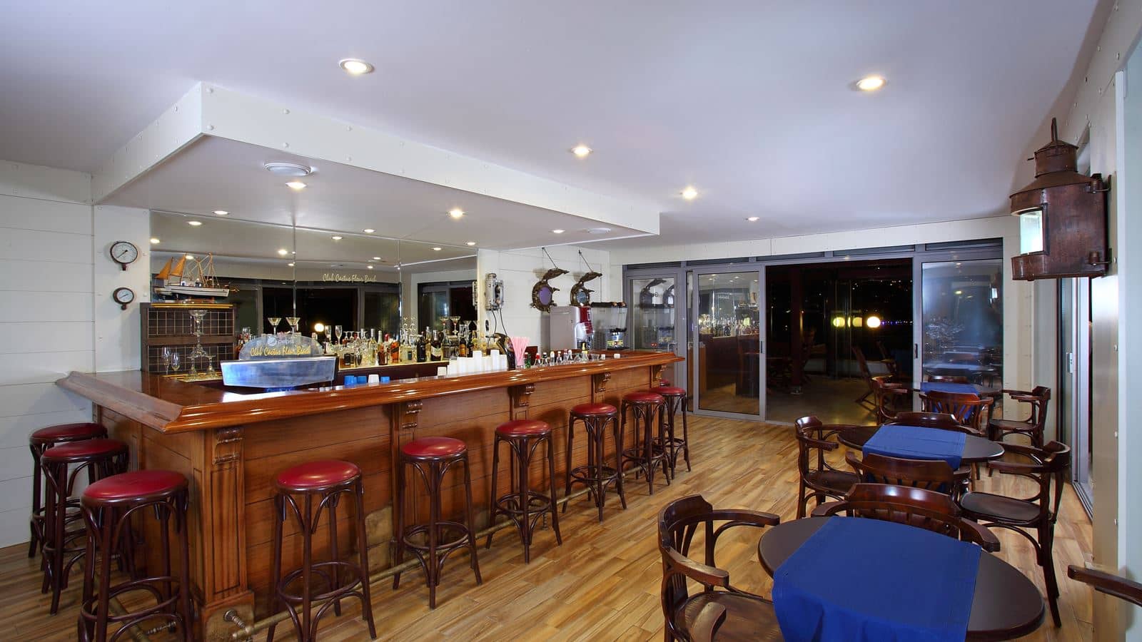 bars-sailors-bar