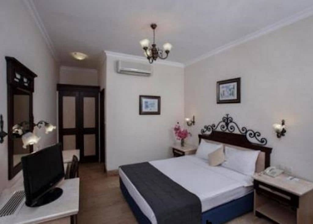 rooms-standard-room