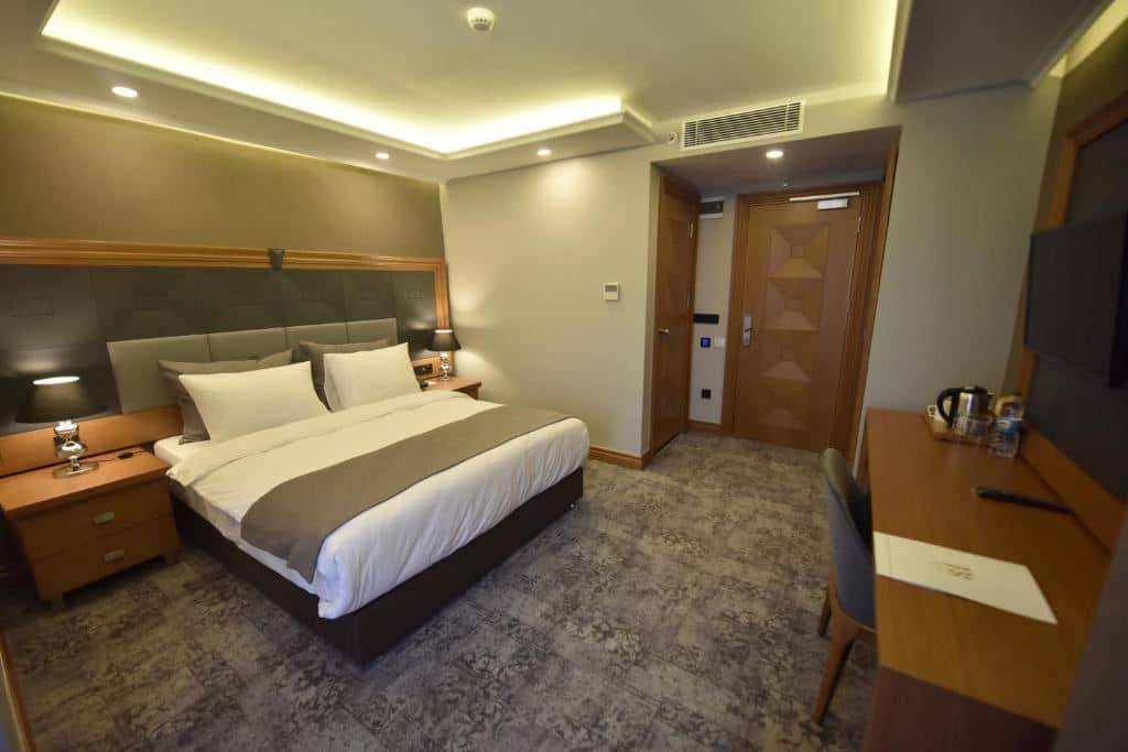 rooms-double-or-twin-classic