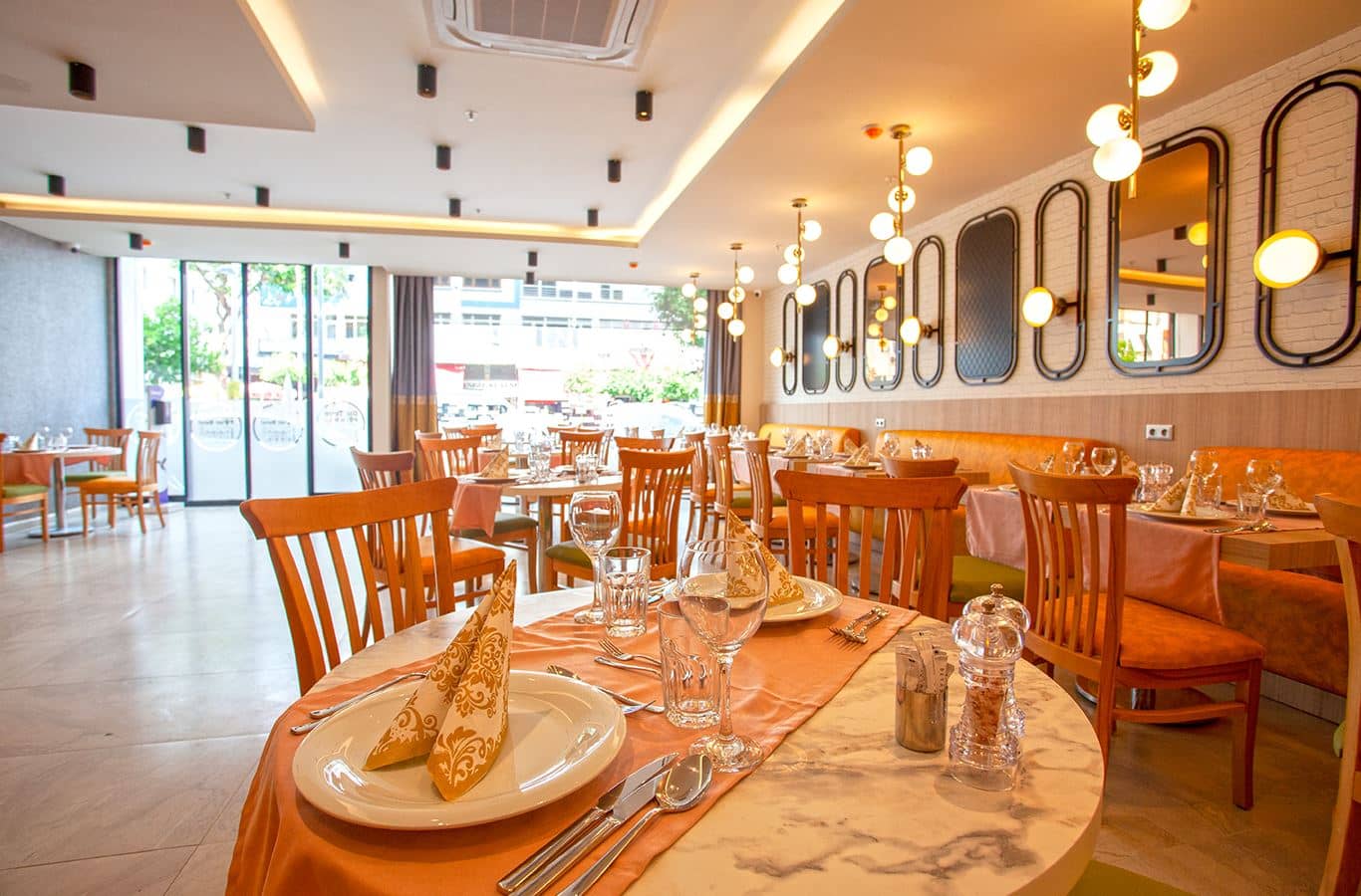 restaurants-main-restaurant