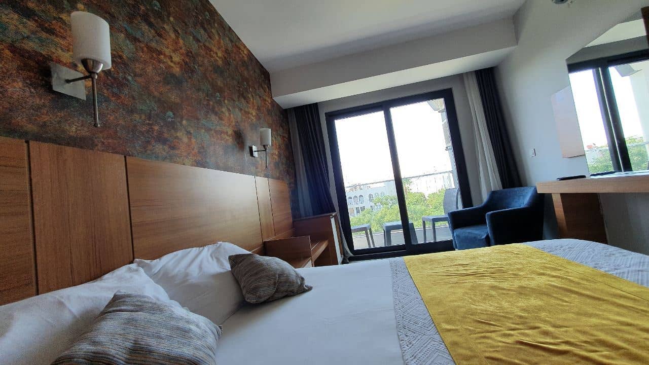 rooms-standard-room